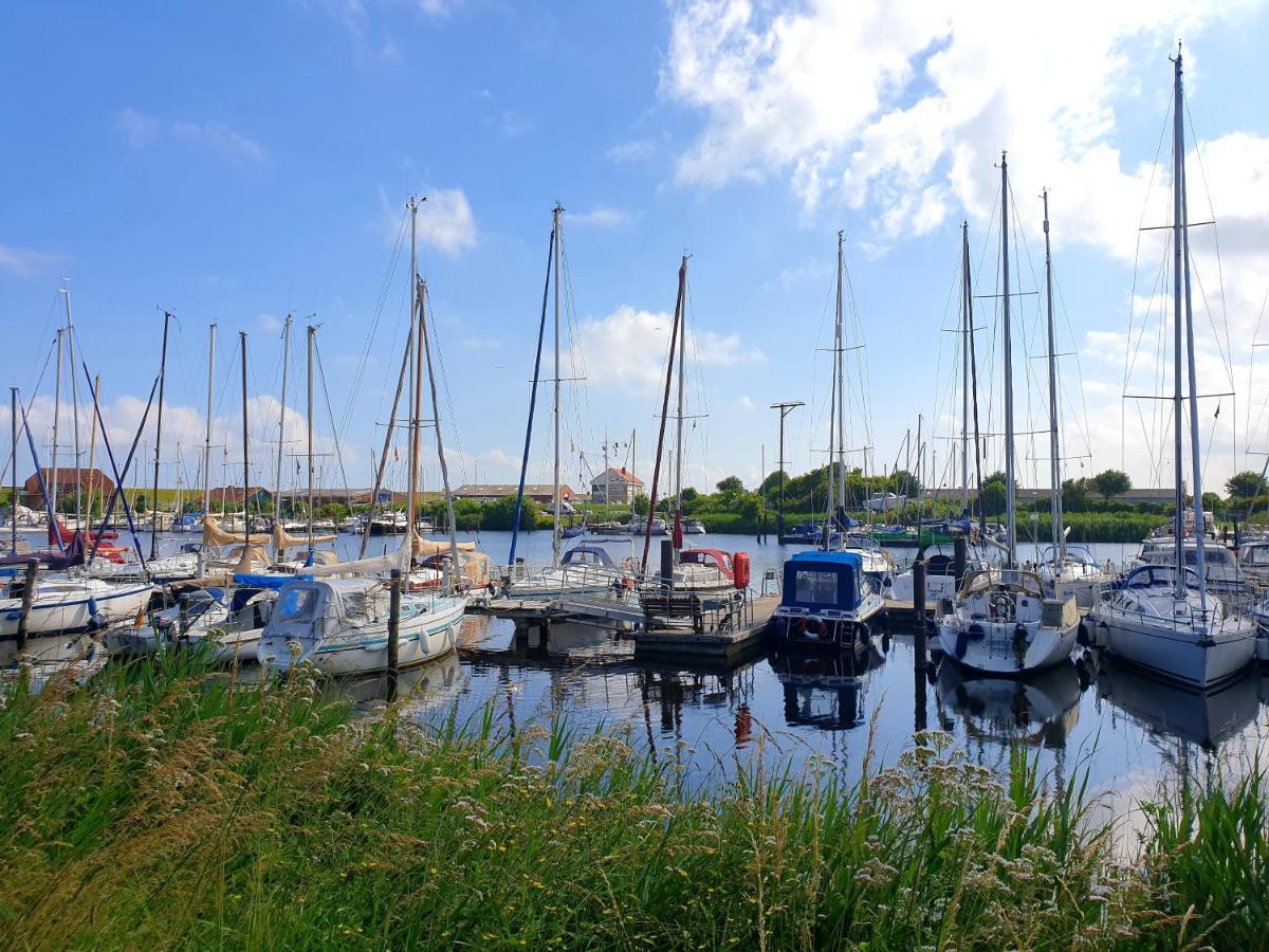 Hotel An'T Yachthaven Harlesiel Exterior foto